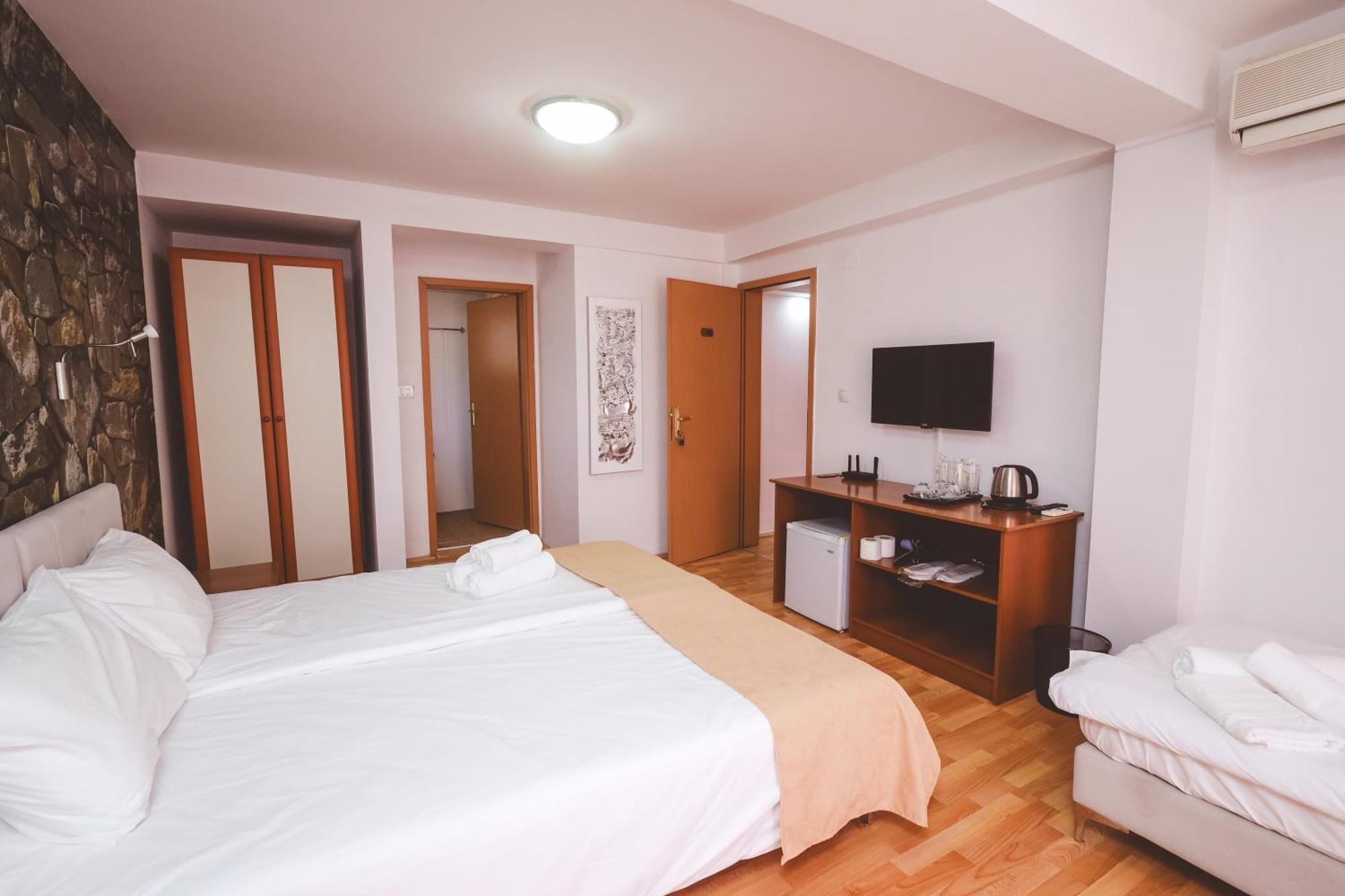 אוהריד Ammotti Hotel מראה חיצוני תמונה